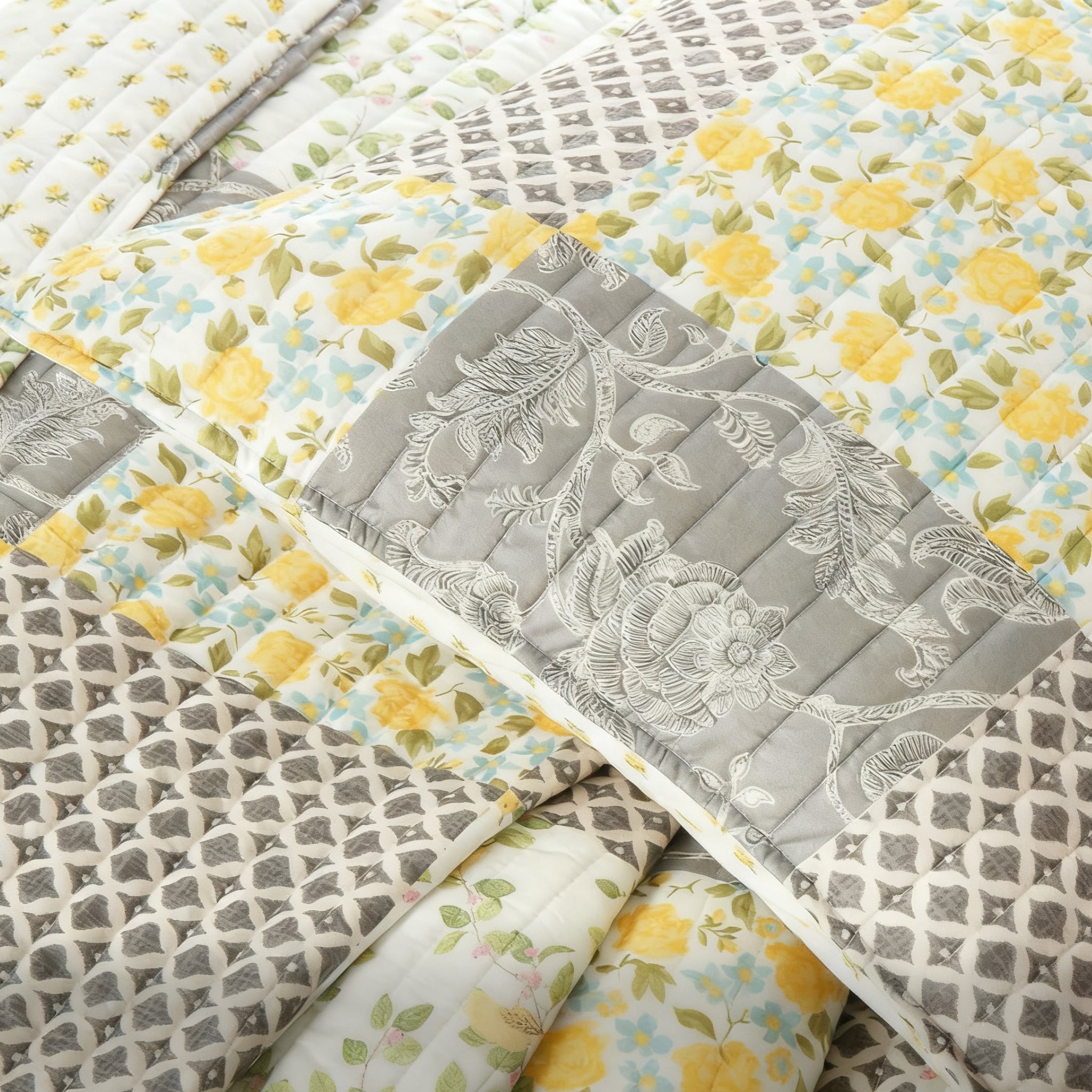 Floral Quilt Set